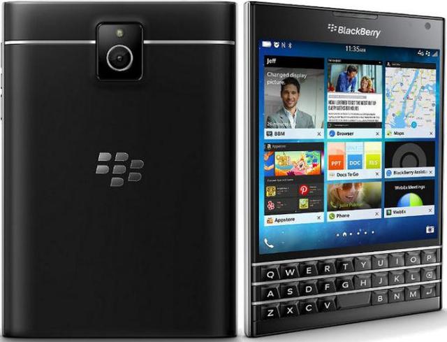 BlackBerry Passport 32GB in Black in Good condition