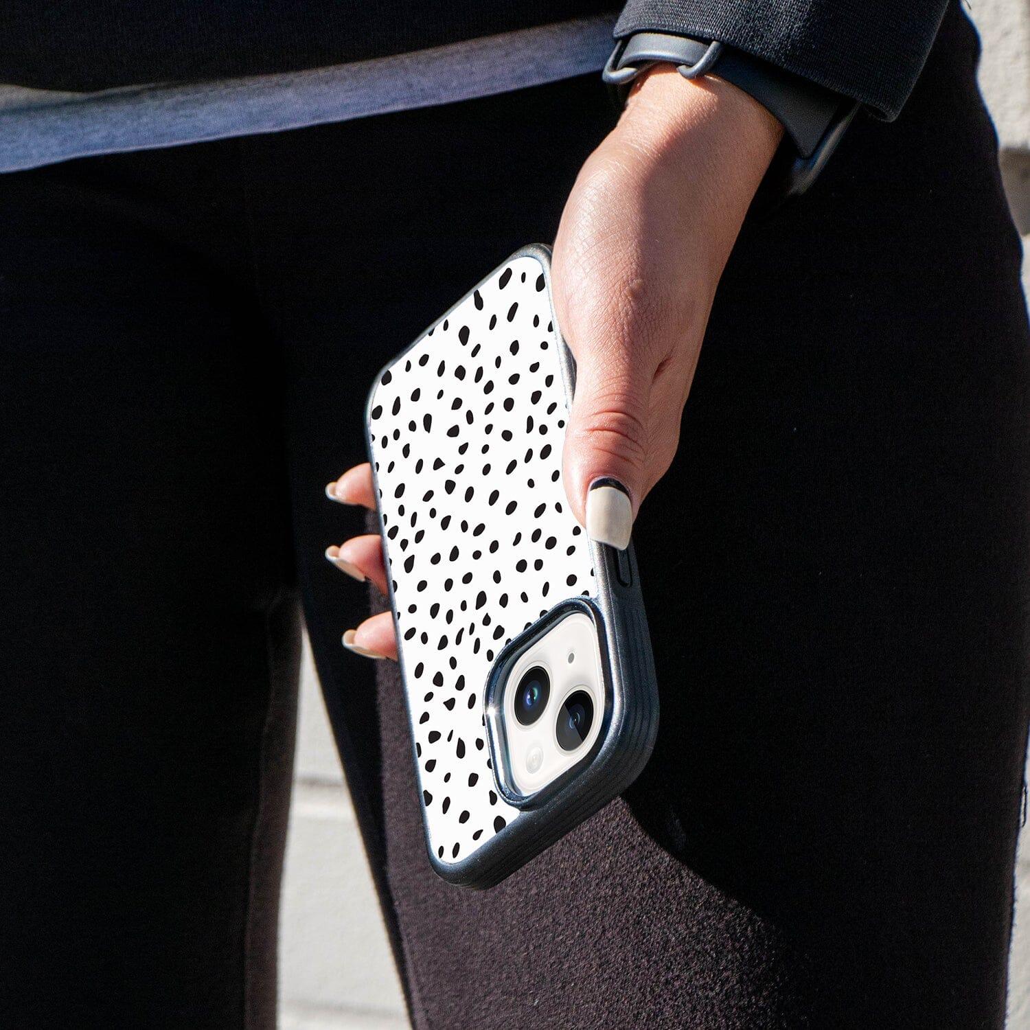 Caseco MagSafe iPhone 14 Plus White Polka Dots Case