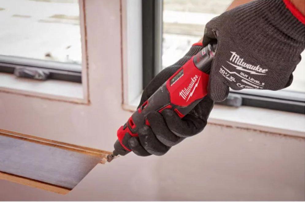 Refurbished Milwaukee M12 2525-20 Brushless Rotary Tool - Reebelo Canada