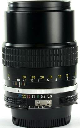 Nikon Nikkor 135mm F/3.5 Manual Focus AI Lens