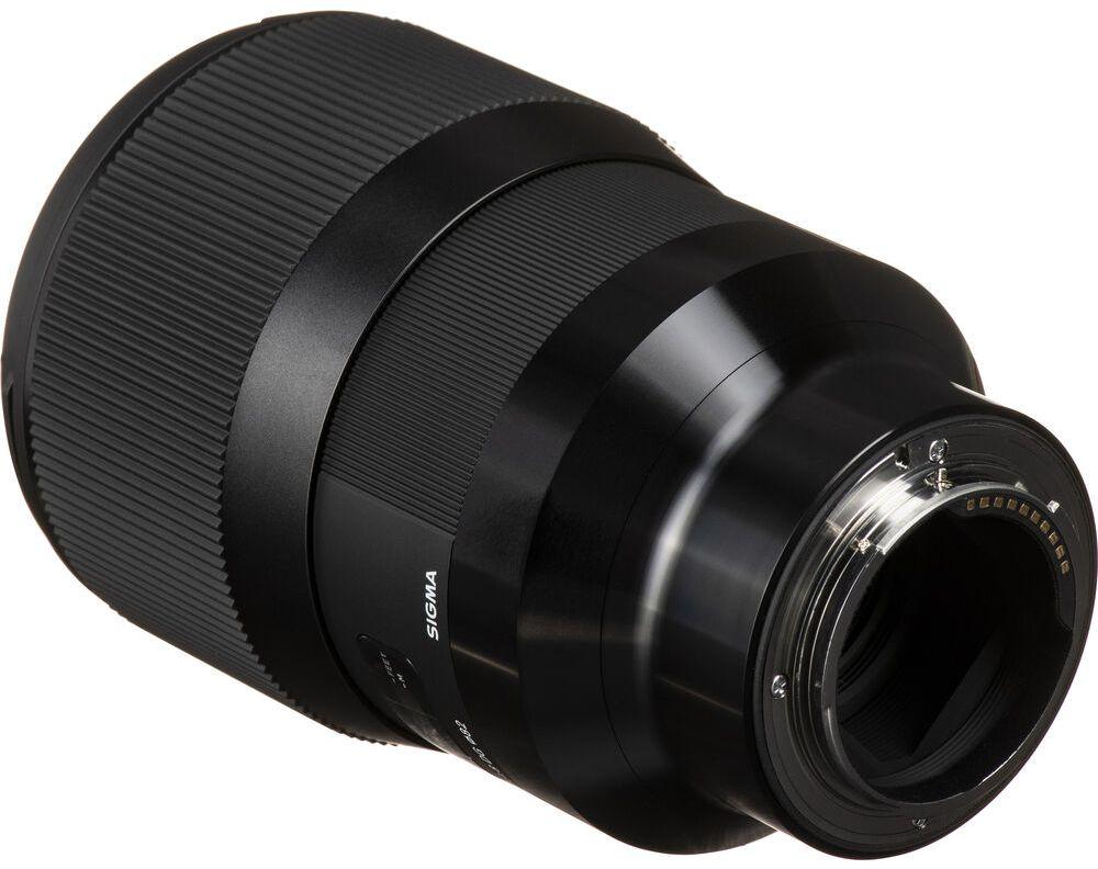 Sigma 135mm F1.8 DG HSM Art Lens for Sony E - Black
